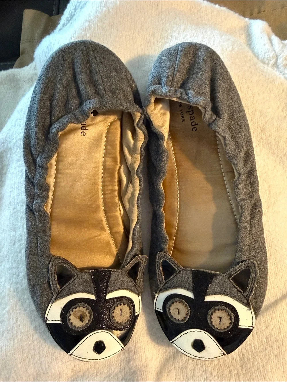 Kate Spade Gray Raccoon Applique Ballet Flats Women Size 7 Slip On Shoes